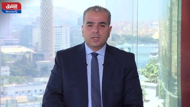 ارتفاع الدولار وخروج الأموال يربك القطاع المصرفي والعقاري في مصر