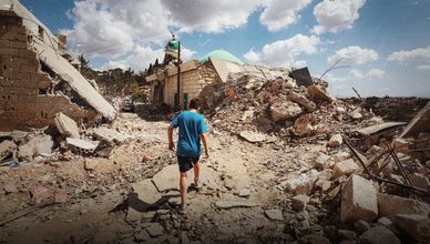 لبنان.. تواصل عودة العائلات إلى زوطر الغربية وسط دمار واسع