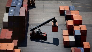 الولايات المتحدة.. ما هو قانون "جونز"؟