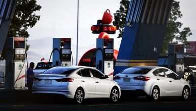 تاسي يفتتح على مكاسب طفيفة.. و"أرامكو" ترفع أسعار الديزل في السعودية