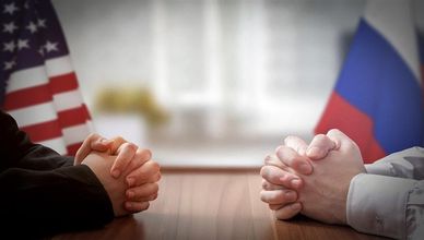 تلميحات بـ"الحد من التسلح" قبل قمة ألاسكا.. و"مستوطنة جديدة" تهدد "الدولة الفلسطينية"