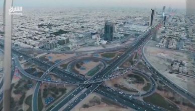 مطار الملك خالد يستأنف العمل.. وتهديدات بين أميركا وإيران
