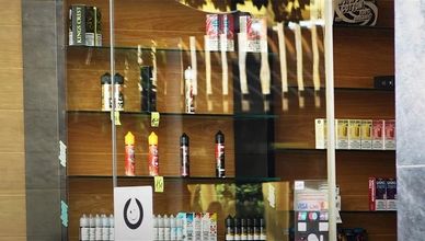 السجائر الإلكترونية في المغرب.. جدل بسبب الضريبة عليها