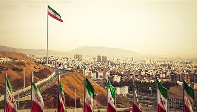 واشنطن تحدد أهداف حرب إيران.. والأمم المتحدة تحذر من موجات النزوح