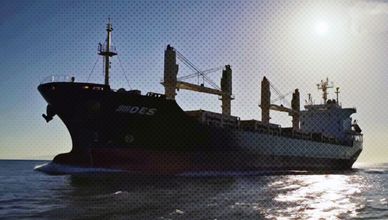 ترمب يهدد بضرب الطاقة.. وطهران تتوعد بالرد