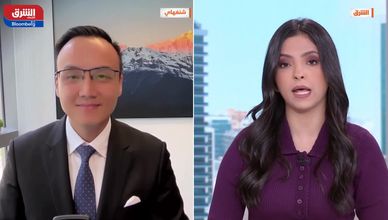 القلق من الدولار يزداد.. وتحول نحو الذهب والفرنك السويسري