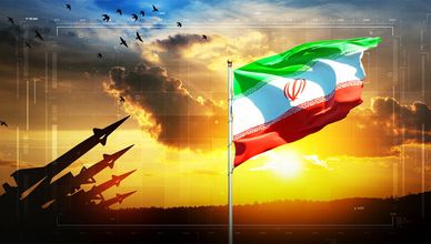 إيران تحت ضغط الشارع.. ولبنان على حافة مواجهة مفتوحة