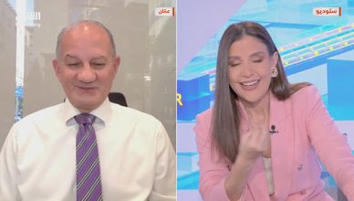 هل تدفع مخاوف الديون وضعف الدولار الذهب لمزيد من الصعود؟