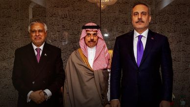 تحرك ثلاثي لدعم السعودية بموجب "اتفاق مكة".. وإيران تفتح باب التفاوض مع أميركا