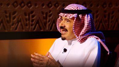 عبد الله العثيمين.. إرث أدبي وتاريخي يجمع بين الفصحى والفنون الشعبية