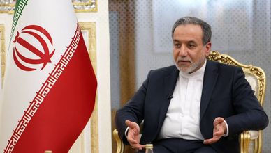 وزير الخارجية الإيراني لـ"الشرق": التخصيب ليس مستوردًا وتعرضنا للعقوبات بسببه