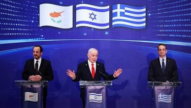 إسرائيل توقع اتفاقا مع اليونان وقبرص.. وحدة عسكرية لمواجهة الأزمات