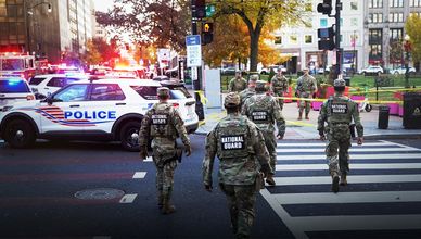 إطلاق نار قرب البيت الأبيض.. من المستهدف من الهجوم غير المسبوق؟