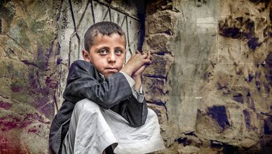 أطفال اليمن.. تعليم مفقود ونزوح متكرر