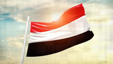 القوات اليمنية تتقدم.. والتحالف يتصدى لهجمات الحوثيين