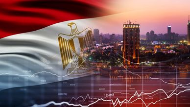 البنك الدولي يرفع توقعاته لنمو الاقتصاد المصري.. و"تاسي" يصعد بدعم القياديات