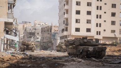مراسل "الشرق": العملية العسكرية البرية الإسرائيلية تتواصل وأصوات اشتباكات عنيفة في مخيم خان يونس