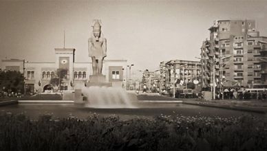من ميدان باب الحديد للمتحف المصري الكبير.. تمثال رمسيس يعود إلى عرشه