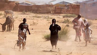 تقدم في مفاوضات إيران.. وتزايد موجات النزوح في دارفور