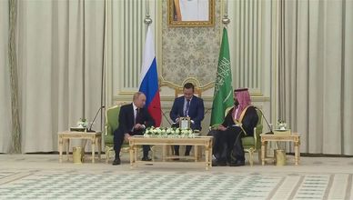 ما دلالات زيارة الرئيس الروسي للمملكة العربية السعودية؟