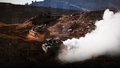 غارات إسرائيلية على "حزب الله" في لبنان.. و12 وفاة في غزة بسبب الطقس السيء