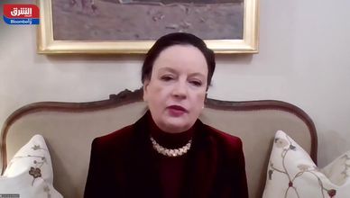 المعروض يغطي الطلب.. النفط يتجاهل السياسة