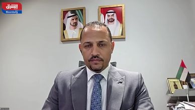 تراجع حذر بأسواق الإمارات مع عودة التوترات.. و"أبوظبي" أكثر تماسكا