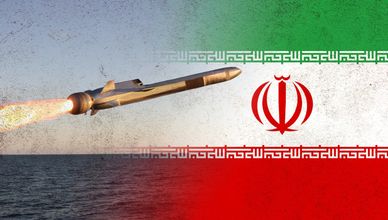 ترمب يحذر من خطر الصواريخ الإيرانية.. والذهب يستعيد بريقه