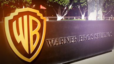 أخبار الشركات |  "Warner Brothers" تتكبد خسائر بقيمة 9.1 مليار دولار 