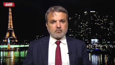 هل ستكون تونس بوابة فرنسا لعودتها إلى بناء علاقة متوازنة مع الدول الإفريقية؟
