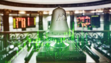 البورصة المصرية في المنطقة الخضراء.. وأسعار النفط ترتفع بنسبة 1%