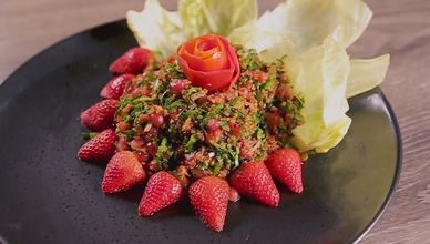 غوزي اللحم المحشي بورق العنب