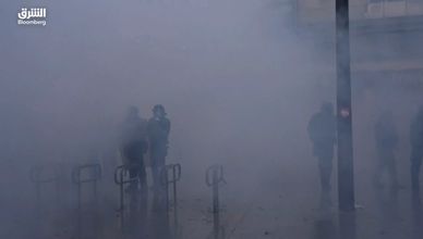 السترات الصفراء والنقابات في باريس.. غضب يتجاوز ملف التعليم