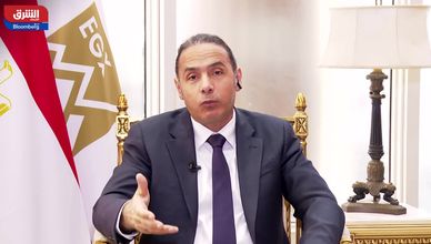 البورصة المصرية تحقق مكاسب قياسية.. والذهب يواصل لمعانه