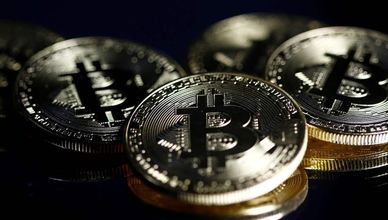 عمر رحيم: المستثمر "المؤسساتي" سبب قوة وارتفاعات "بتكوين"