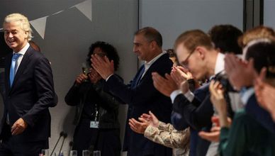 سطوة اليمين المتطرف في الغرب تستدعي مخاوف دول الشرق