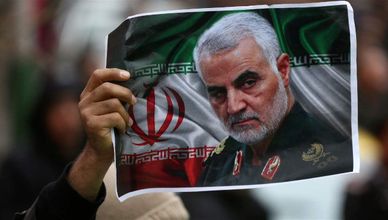 تلفزيون إيران: انفجاران يقتلان 50 شخصاً قرب "مرقد سليماني"