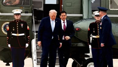 مساران متوازيان للحرب.. تصعيد عسكري ومؤشرات تفاوض