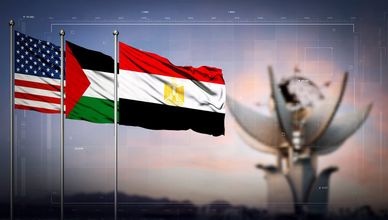 اقتصاد مصر يواصل الصعود.. وقمة شرم الشيخ توحد الرؤى