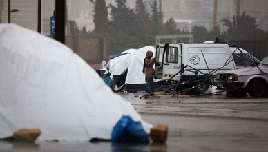 إسرائيل وحزب الله.. لبنان تحت القصف والنزوح