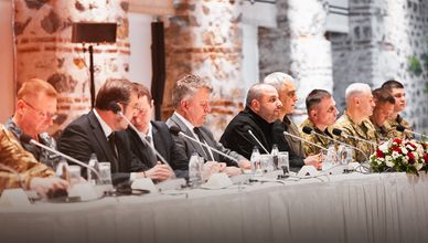 إيران تبحث ملفها النووي مع أوروبا.. وأوكرانيا ترفض مطالب روسيا