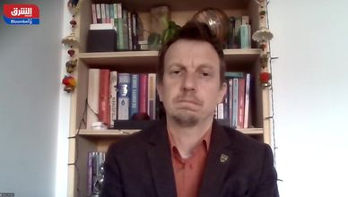 اضطرابات الإمدادات تدفع برنت للصعود أكثر من الخام الأميركي