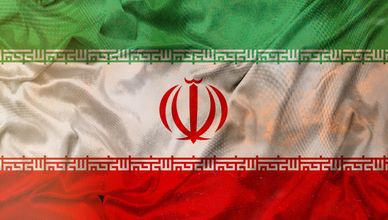إيران.. مناورات من أجل البقاء