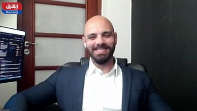 الاستقرار المالي هش.. ومضيق هرمز مفتاح التحول