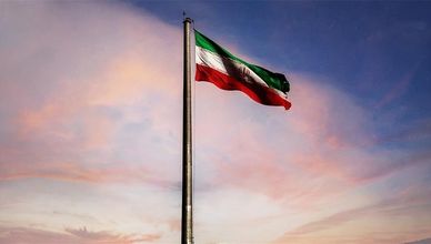 إيران بين "المتشددين" و"المعتدلين".. هرمز يشعل الخلافات