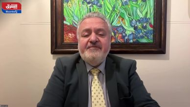 وفرة المعروض تحد من ارتفاع أسعار النفط رغم التوترات