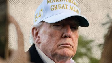 ترمب يلوح بحملة عسكرية في فنزويلا.. وإيران تندد بالتصريحات الأميركية حول الاحتجاجات