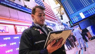 وول ستريت ترتفع رغم الحرب.. وشهية المخاطرة تعود للأسواق