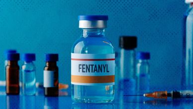 من الأمن إلى الصحة العامة.. مساران متعارضان في مواجهة إدمان الفنتانيل