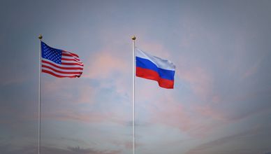 العلاقات الروسية الأميركية.. قمة ألاسكا بين الأمل والتحديات